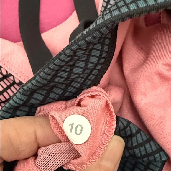 Lululemon Energy Bra - Picture 8 of 8
